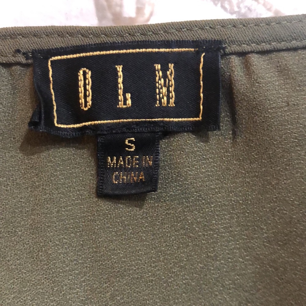 Top - Picture 3 of 3